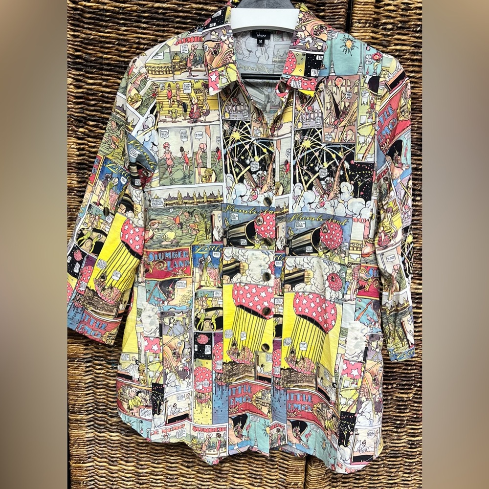 Shana- Womens Vibrant Comic‎ Print Shirt- Medium, Zipper on back